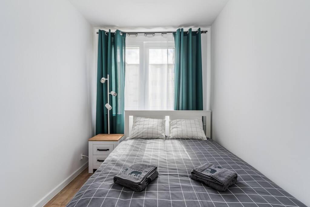 Uroczy Apartament 2 Pokoje - 10 Min Do Morza! กดัญสก์ ภายนอก รูปภาพ