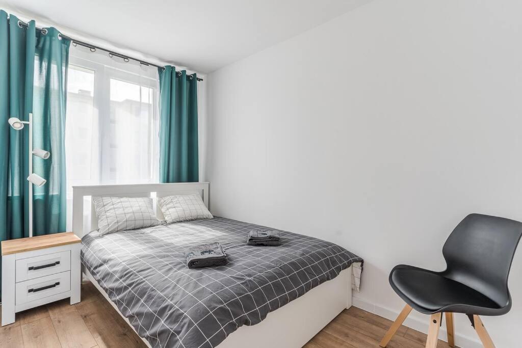 Uroczy Apartament 2 Pokoje - 10 Min Do Morza! กดัญสก์ ภายนอก รูปภาพ